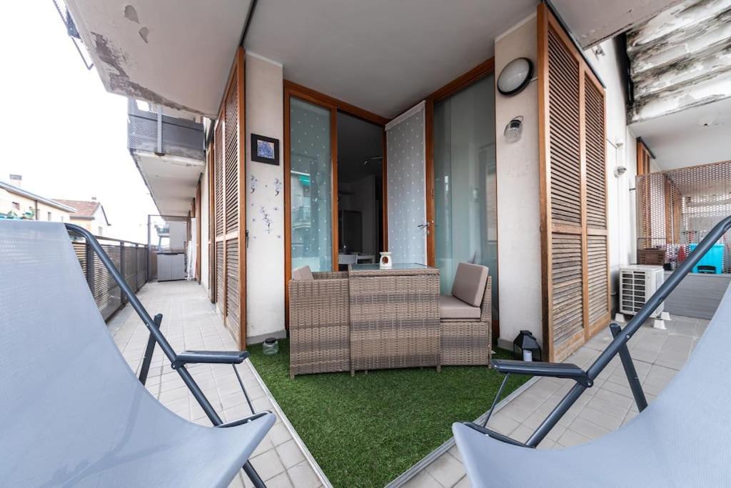 Appartamento Caterina A 5 Minuti Da Milano Fiere E San Siro Con Wifi-Netflix-Free Parking Экстерьер фото